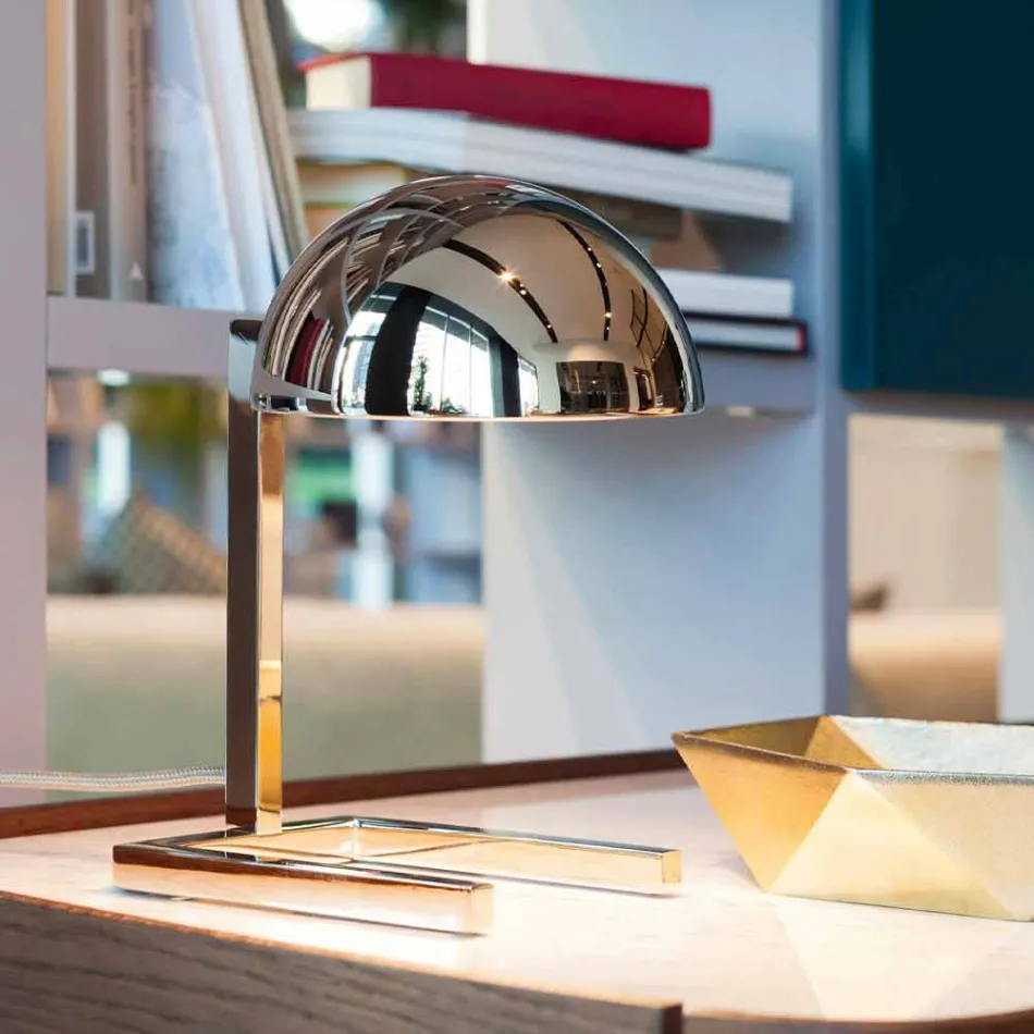 Bordlampe i messing med guld- eller palladiumfinish Made in Italy - Adana Viadurini