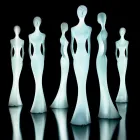 Havegulvlampe med RGBW LED-lysstatue Design - Penelope af Myyour Viadurini