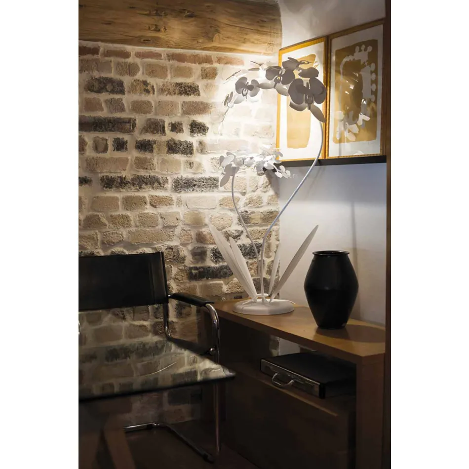 Moderne design jerngulvslampe fremstillet i Italien - Amorpha Viadurini