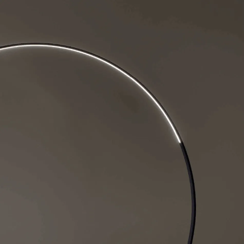 Gulvlampe i malet metal med dæmpbart LED lys - Eucalyptus Viadurini