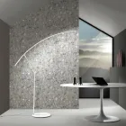 Gulvlampe i metal malet i forskellige farver og dæmpbar LED - ahorn Viadurini