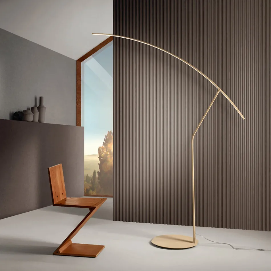 Gulvlampe i metal malet i forskellige farver og dæmpbar LED - ahorn Viadurini