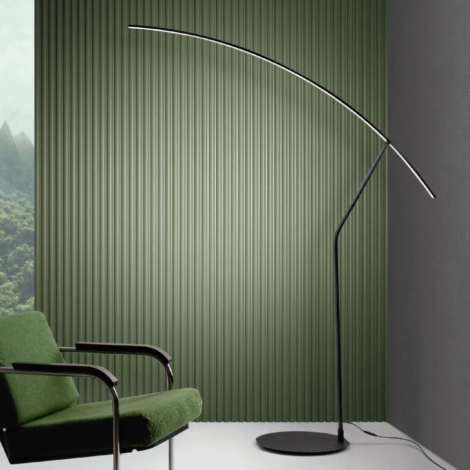 Gulvlampe i metal malet i forskellige farver og dæmpbar LED - ahorn Viadurini