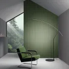 Gulvlampe i metal malet i forskellige farver og dæmpbar LED - ahorn Viadurini