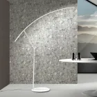 Gulvlampe i metal malet i forskellige farver og dæmpbar LED - ahorn Viadurini