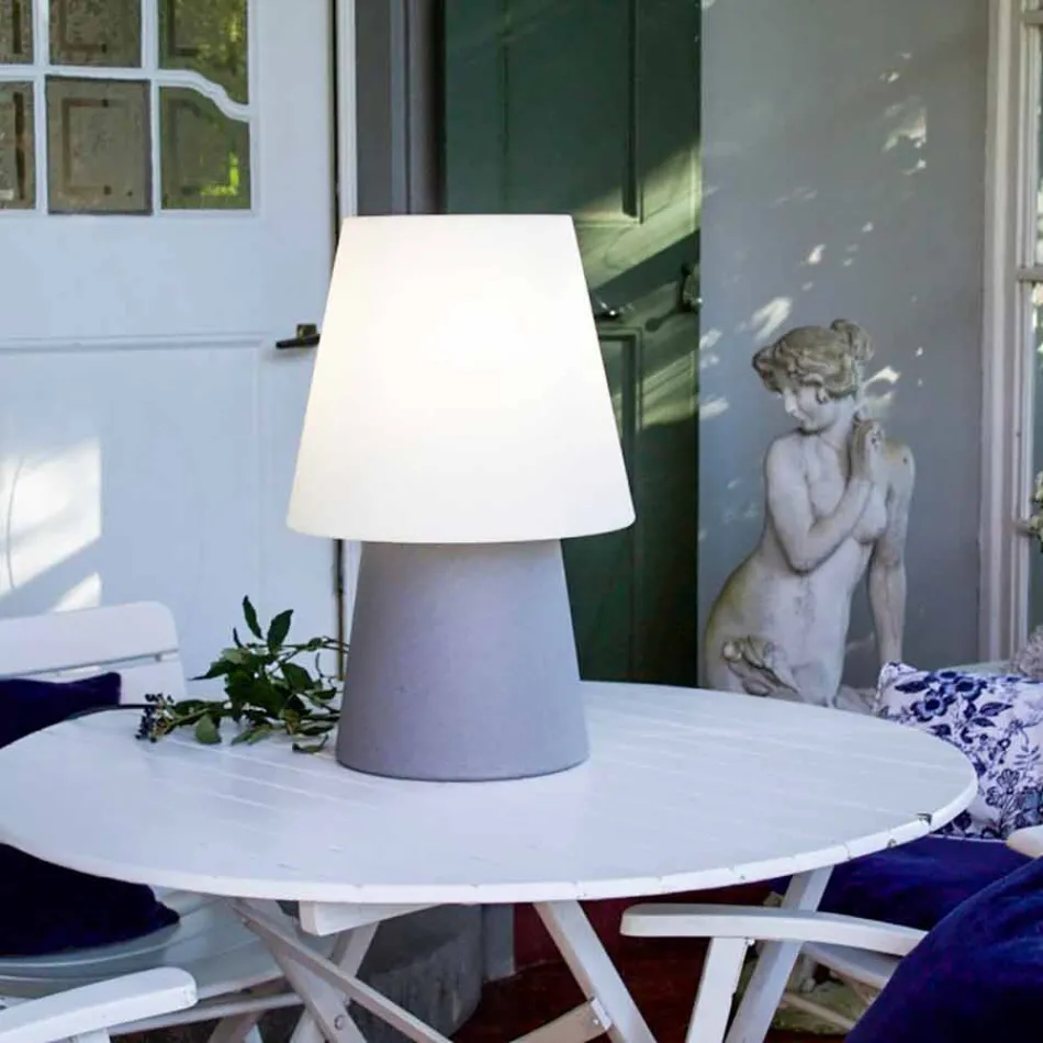 Moderne design lampe til indendørs eller udendørs i farvet plast - Fungostar Viadurini