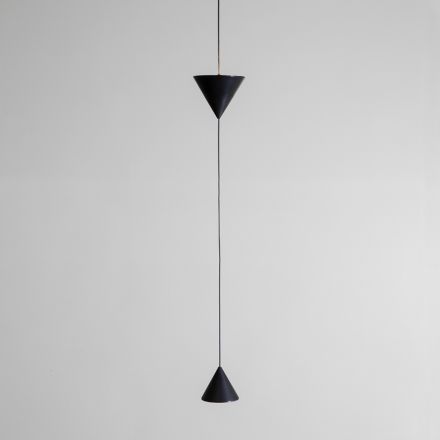 Ophængt trådlampe i sort aluminium og dobbeltkegledesign - Mercado Viadurini