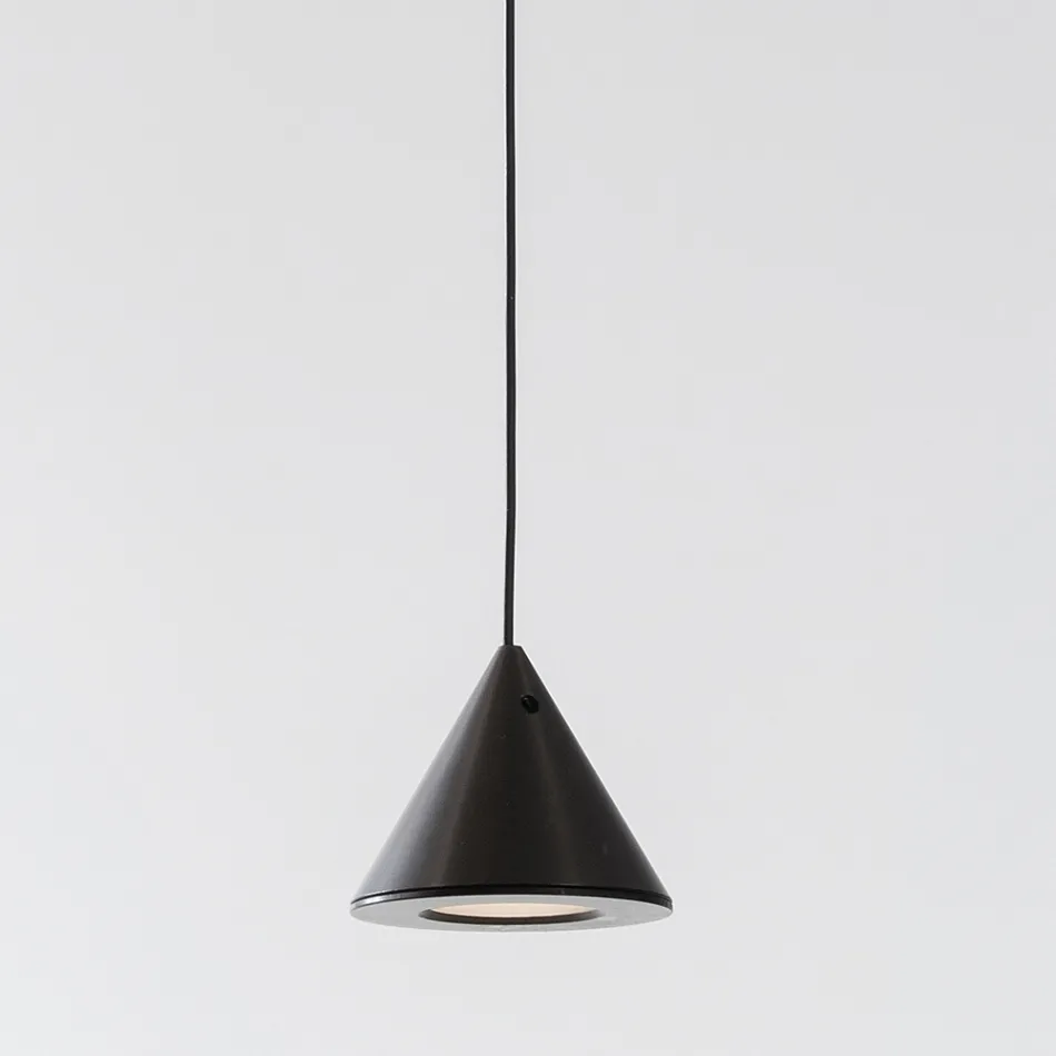 Suspenderet Lampe Sort Aluminium Wire Cone Lille Minimal Design - Mercado Viadurini