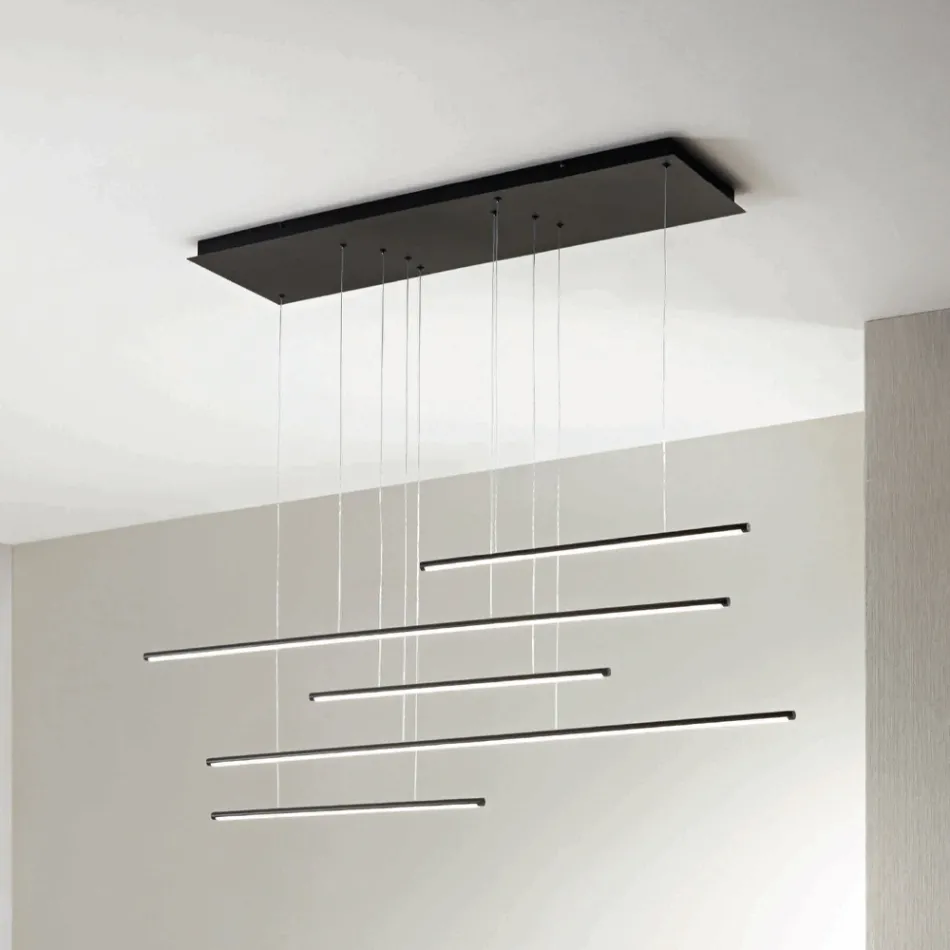 Lysekrone med vandrette LED-lys i metal og justerbare kabler - Orange Viadurini