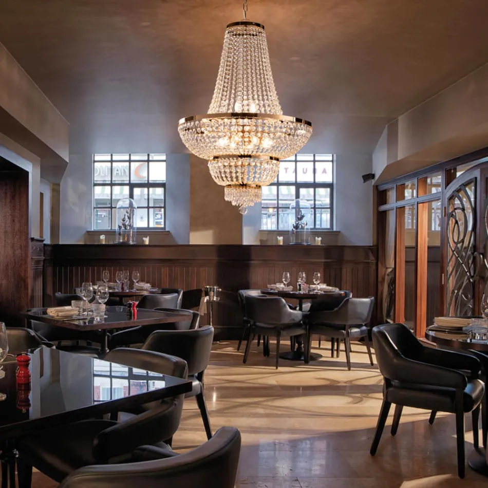 Jern- og guldlysekrone med rhinsten fremstillet i Italien til indretning - Østrig Viadurini