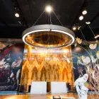 Moderne lysekrone i stål og glas med træindsats fremstillet i Italien - Seoul Viadurini