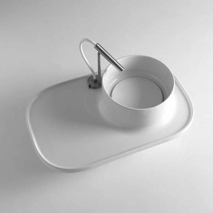 Vask lavet af keramik med et moderne design Marta Viadurini