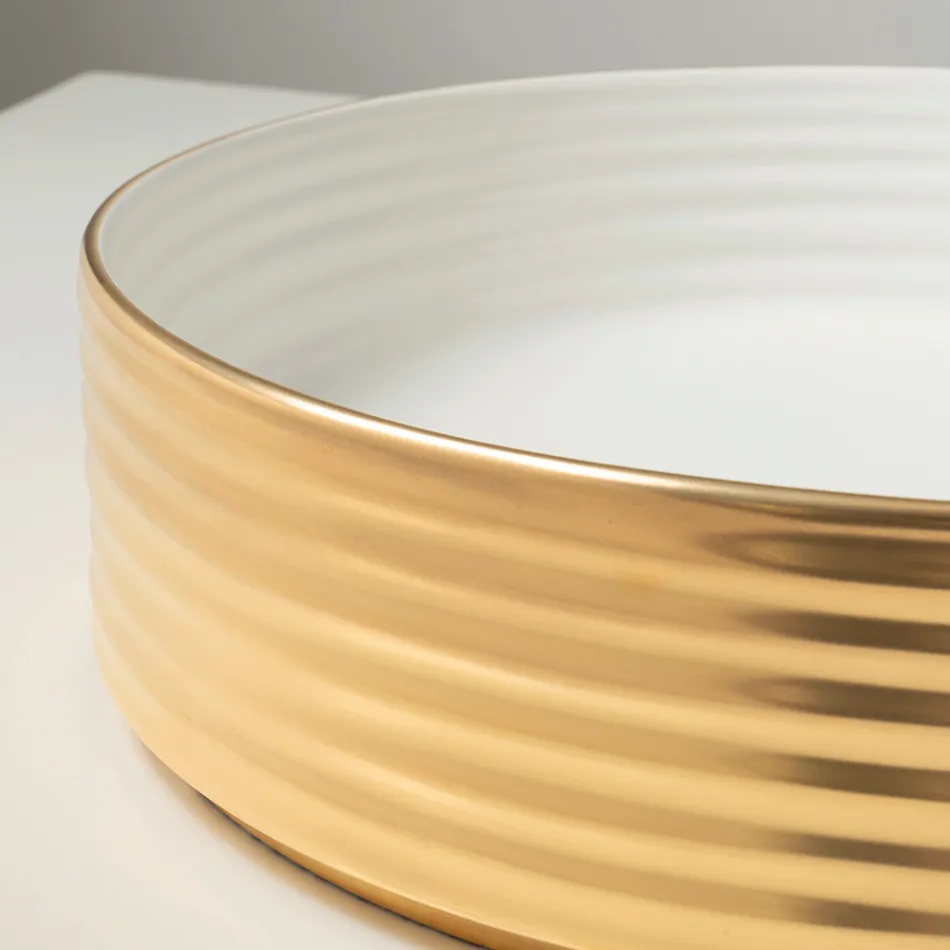 Bordvask i bølget porcelæn stentøj fremstillet i Italien - Vibrazione Viadurini