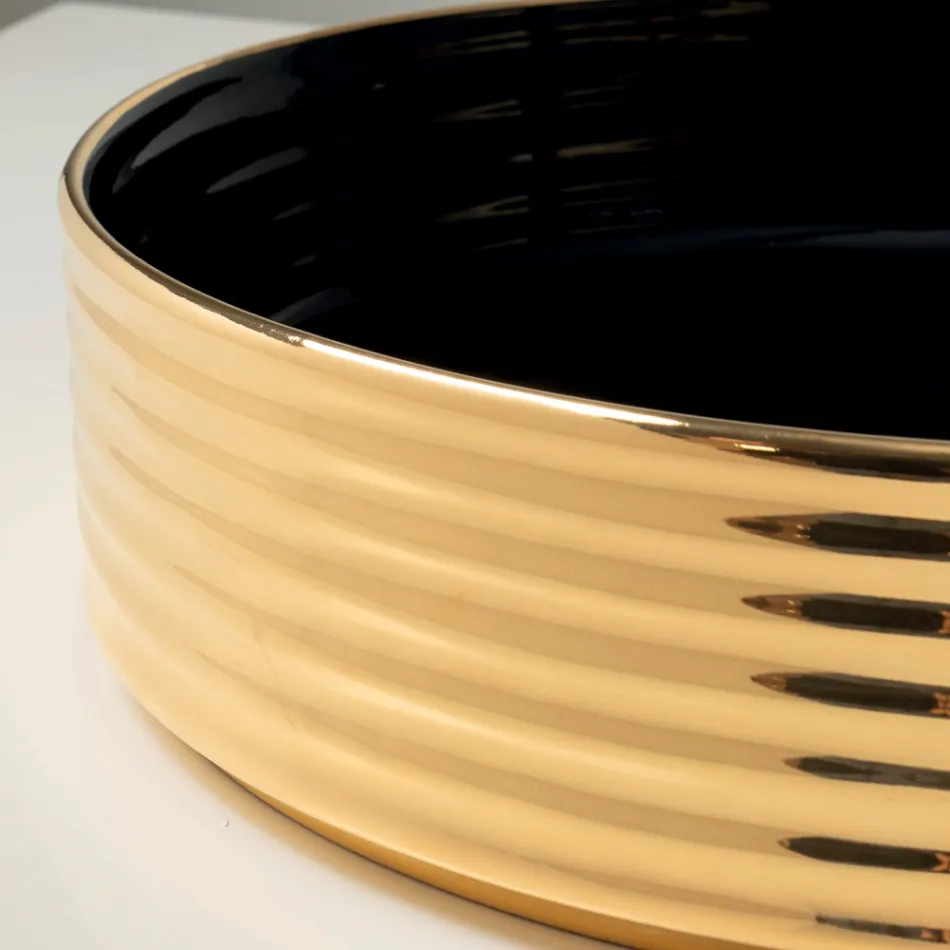 Bordvask i bølget porcelæn stentøj fremstillet i Italien - Vibrazione Viadurini