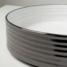 Bordvask i bølget porcelæn stentøj fremstillet i Italien - Vibrazione Viadurini