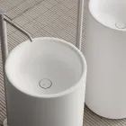 Fritstående håndvask i keramik, fremstillet i Italien - Ragazza Viadurini