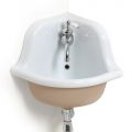 Vinklet Væghængt håndvask i hvid og farvet keramik 42 cm - Angelino