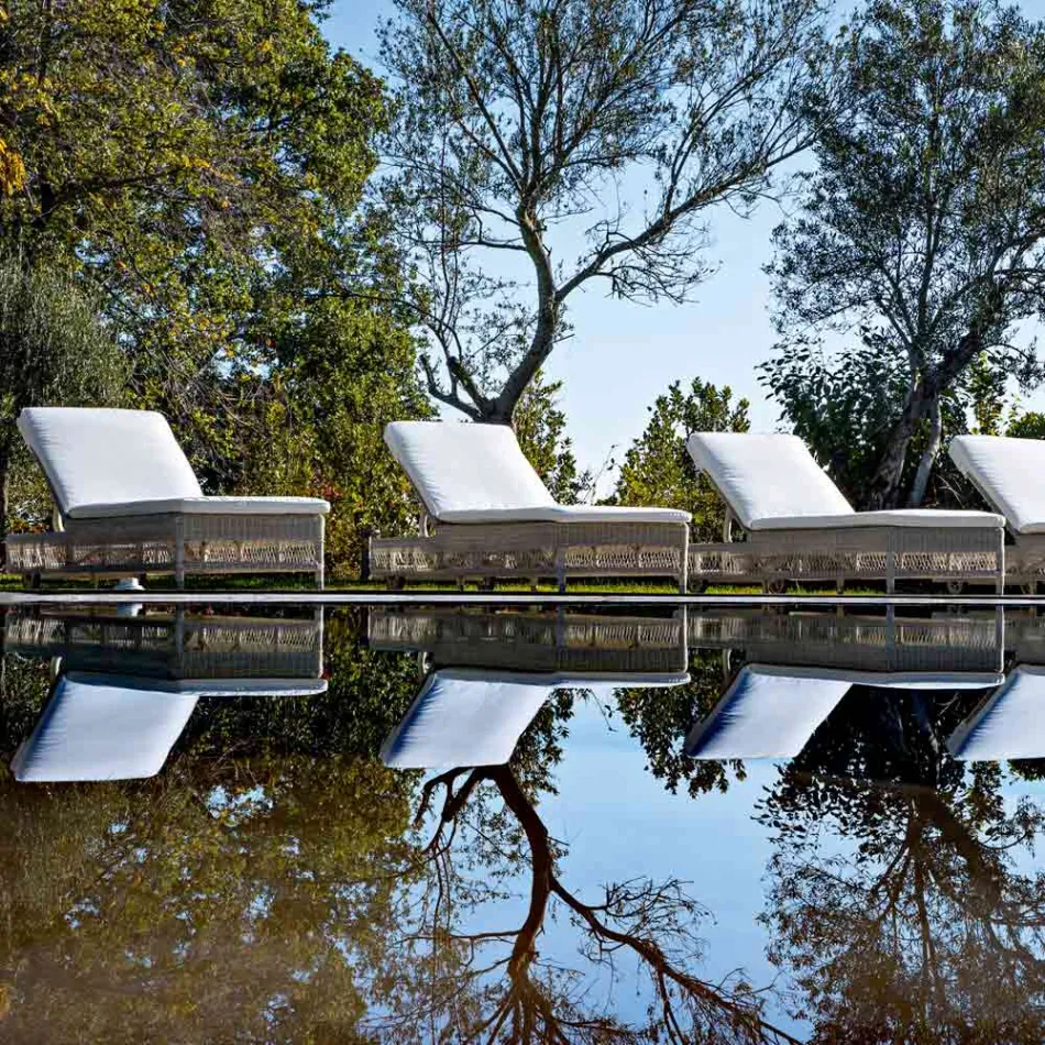 Udendørs solseng med hjul i håndvævet polyrattan - Gigi Viadurini