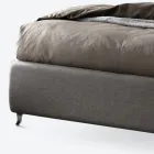 Dobbeltseng 160x190 med dekorative knapper i puderne - stråler Viadurini