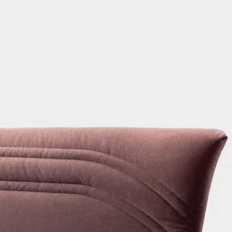 Dobbeltseng 160x190 med buede linjer og dobbelt quiltet bånd - Gioie Viadurini