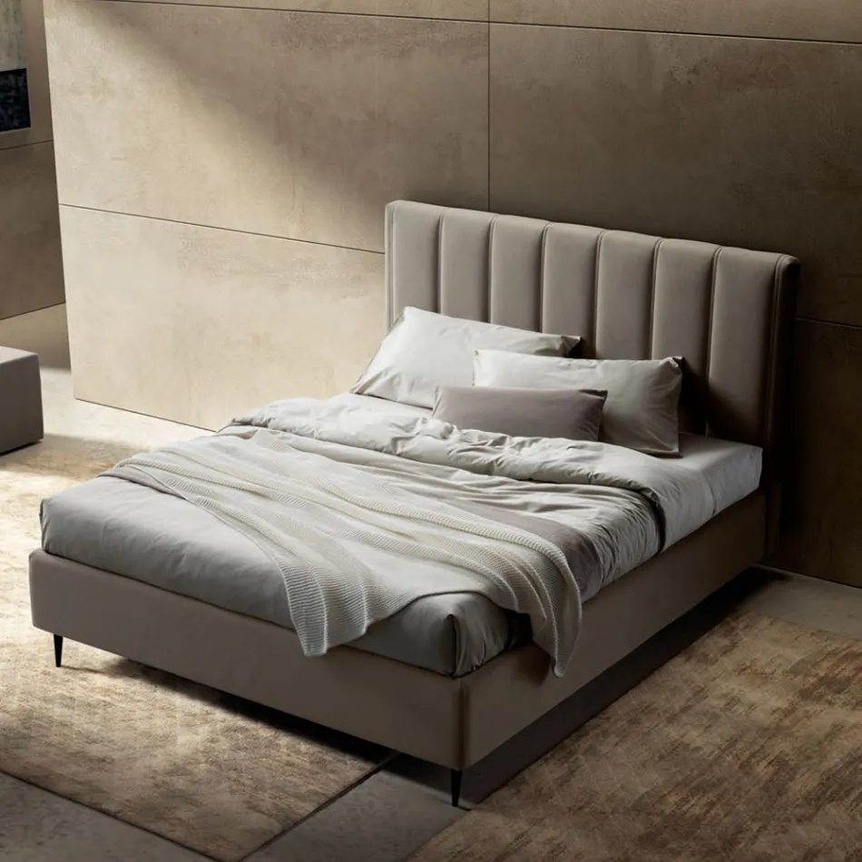 Dobbeltseng 160x190 med quiltning med brede lodrette bånd - Magan Viadurini