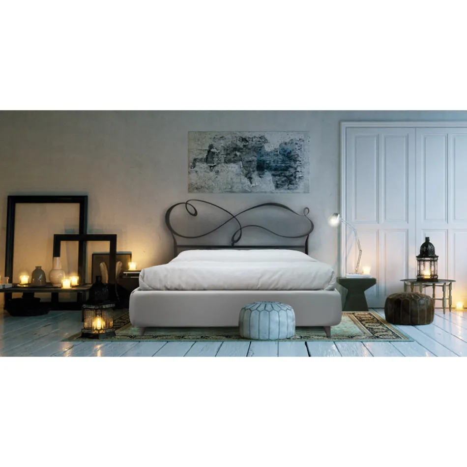 Dobbeltseng med polstret sengeramme i forskellige finish Made in Italy - Design Viadurini