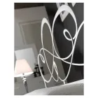 Dobbeltseng med tilhørende fodbræt, madras og 2 sengeborde - Nebbia Viadurini