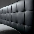 Design dobbeltseng med polstret hovedbygning Leilo, 160x200 cm Viadurini