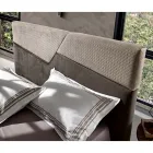 Moderne design dobbeltseng med plisseret eller quiltet sengegavl - Alano Viadurini