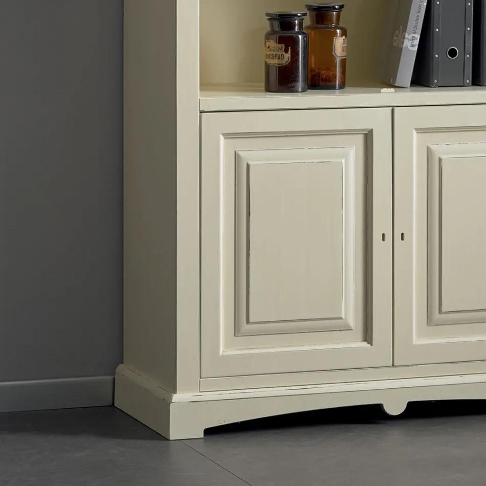 Reol med 4 rum og 2 låger Lavet af træ Made in Italy - Eastre Viadurini