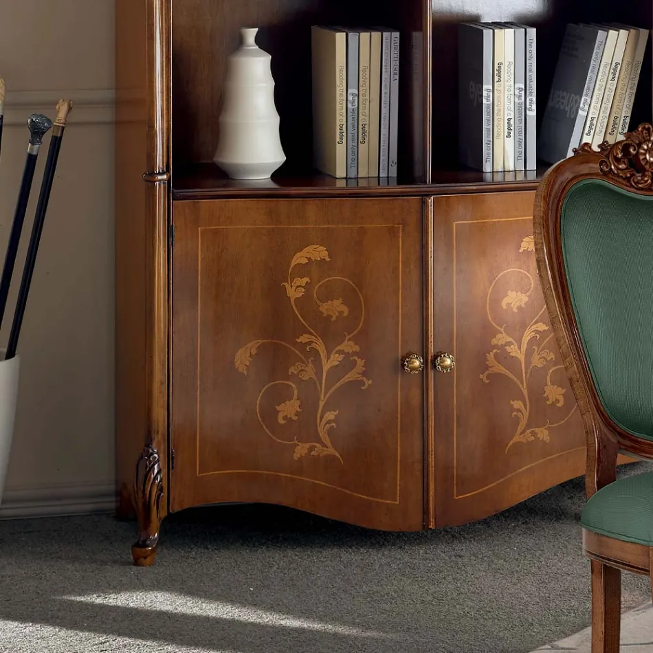 Reol i indlagt Bassano valnøddetræ med døre lavet i Italien - Commodo Viadurini