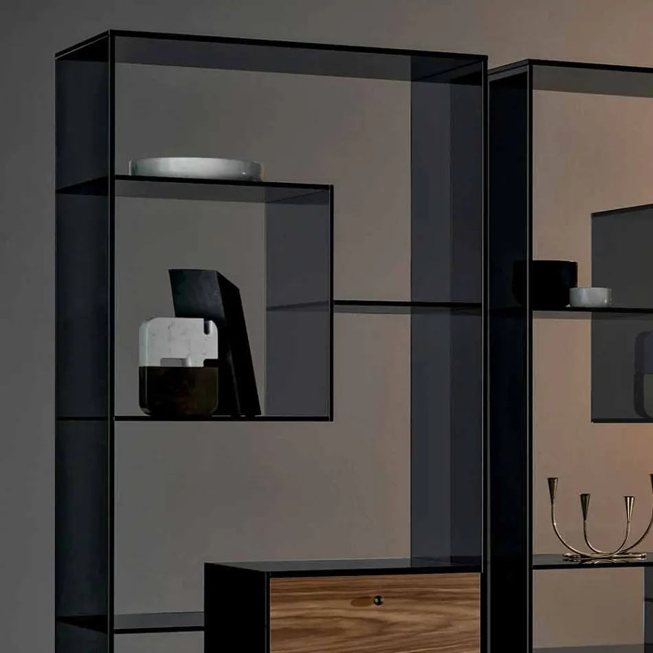 Bogreol i røget glas med skuffe i Canaletto valnøddetræ italiensk design - Linzy Viadurini