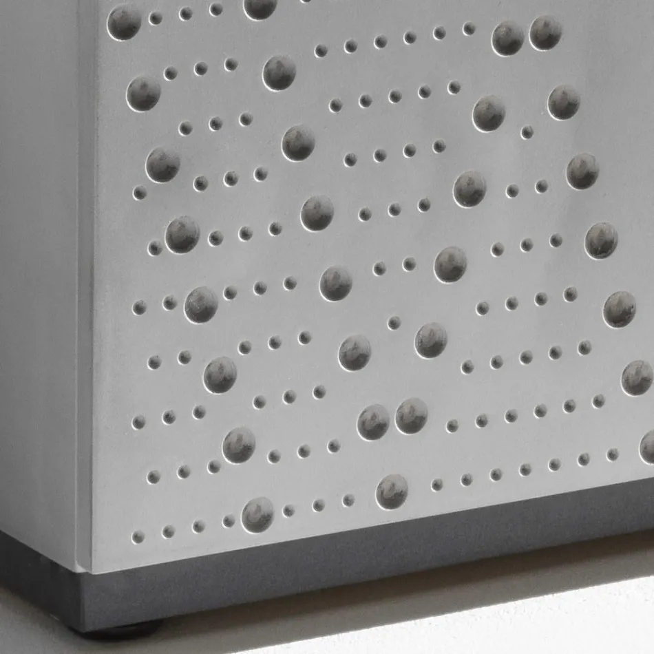 Skænk med 3 døre og 3 indvendige hylder, dekoration i støberaluminium - Scorpion Viadurini