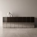 Moderne spejlblank træskænk med et elegant design fremstillet i Italien - Ester
