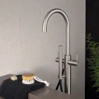 Udvendig gulvstående badekararmatur i AISI 316L rustfrit stål - Kløer Viadurini