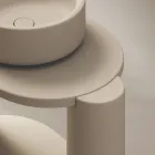 Keramisk badeværelsesskab i forskellige farver fremstillet i Italien - Pige Viadurini