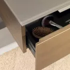 Hængende badeværelsesskab med spejl i metal, træ og luksuskrystal - Renga Viadurini