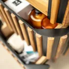 Søjlebadeværelsesskab lavet af massiv teak og mahogni - Plumeria Viadurini