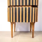 Søjlebadeværelsesskab lavet af massiv teak og mahogni - Plumeria Viadurini