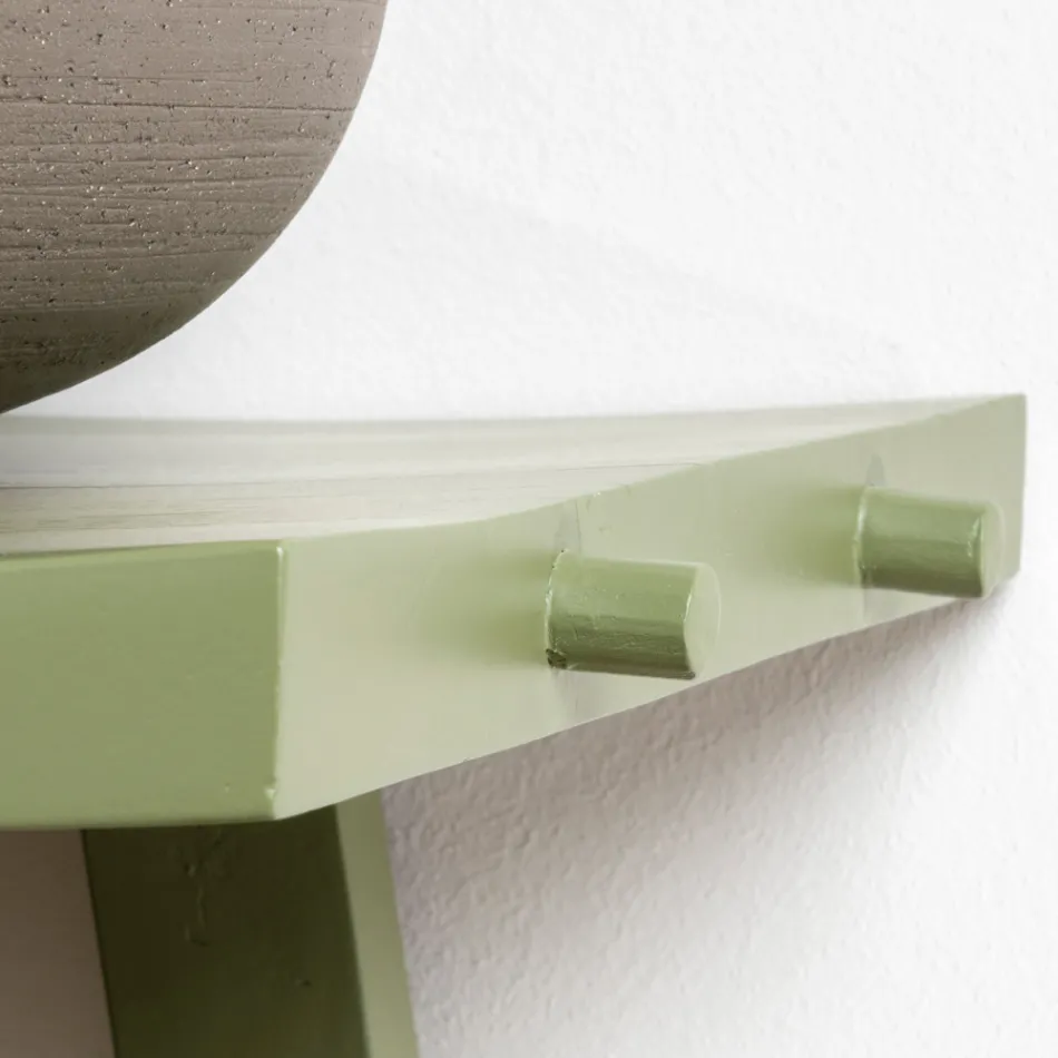 Fritstående badeværelsesskab med teak finish og stor grøn hylde - Raomi Viadurini