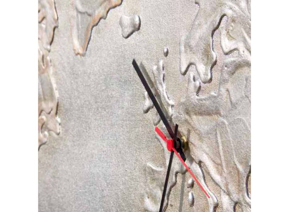 Moderne ur med fem urskive, der skildrer Miles-verdenen Viadurini