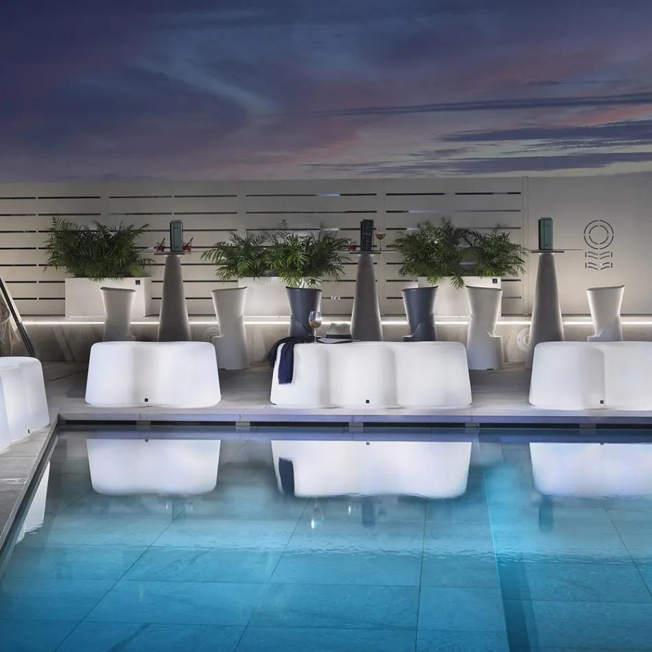 Bølget udendørs bænk i polyethylen Fremstillet i Italien - Brenda Viadurini