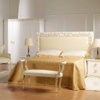 Bench Mat klassisk design elfenben med guld dekorationer Tyler Viadurini