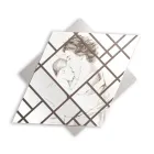 Lasergraveret panel med kvinde og barn lavet i Italien - Harald Viadurini