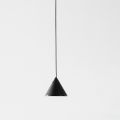 Trådgulvlampe i sort aluminium og lille kegle Minimal Design - Mercado