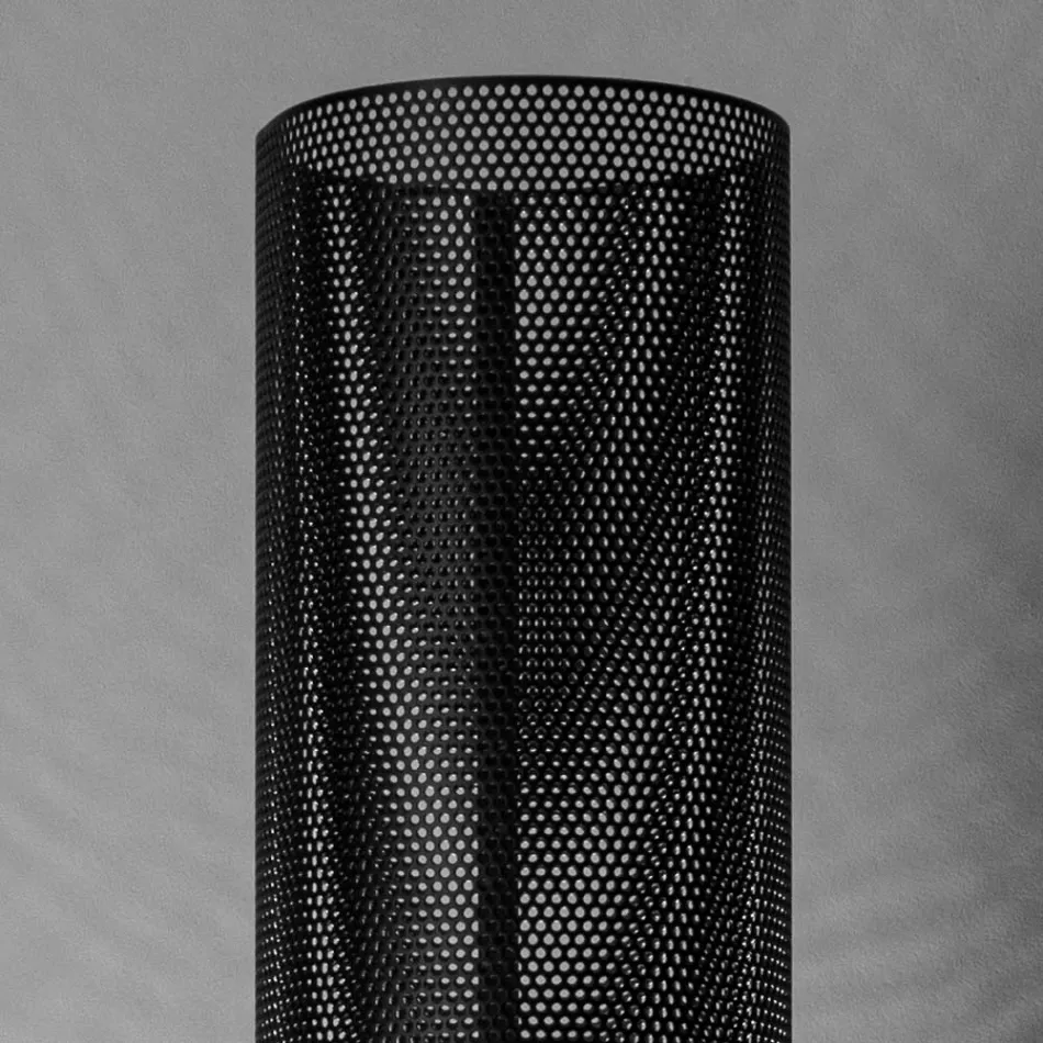 Gulvlampe med perforeret metaldiffusor Made in Italy - Kom Viadurini