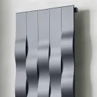 Lodret design 5 bar stål strålingsplade op til 1003 watt - flod Viadurini