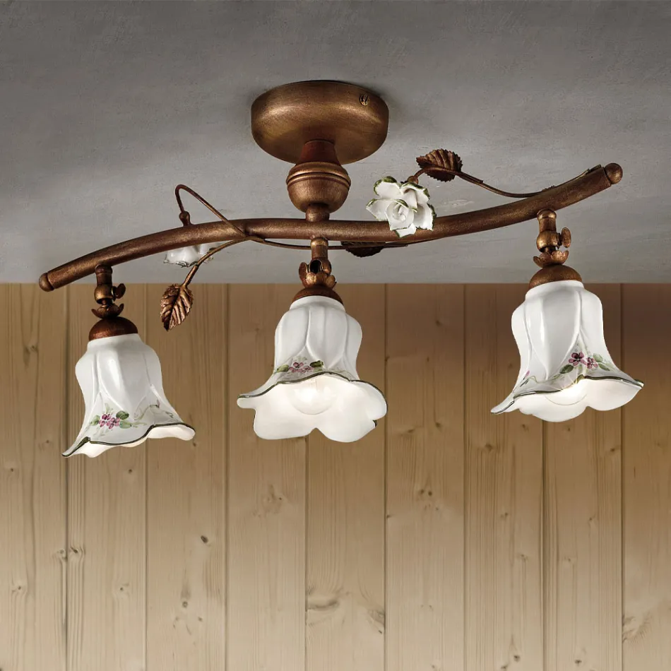 Artisan Ceramic 3-Light Loftslampe med Rose Dekoration - Pisa Viadurini