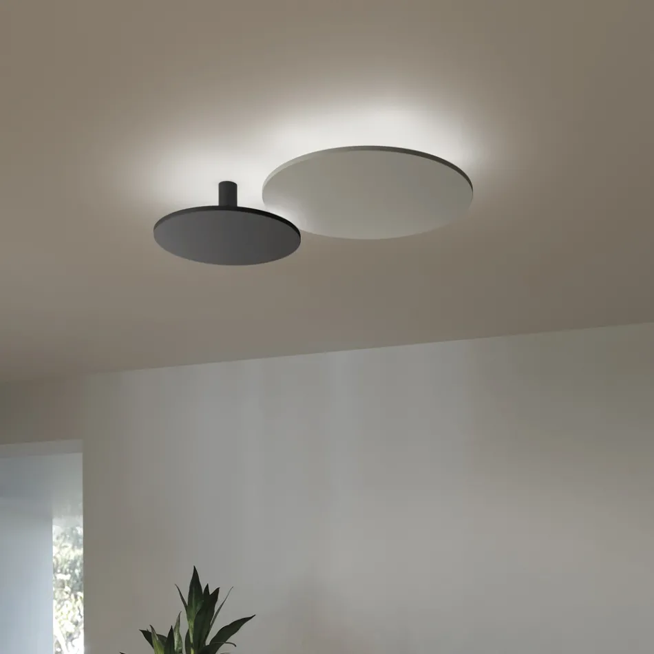 Loftlampe af metal i forskellige finish og størrelser - Lumi Viadurini