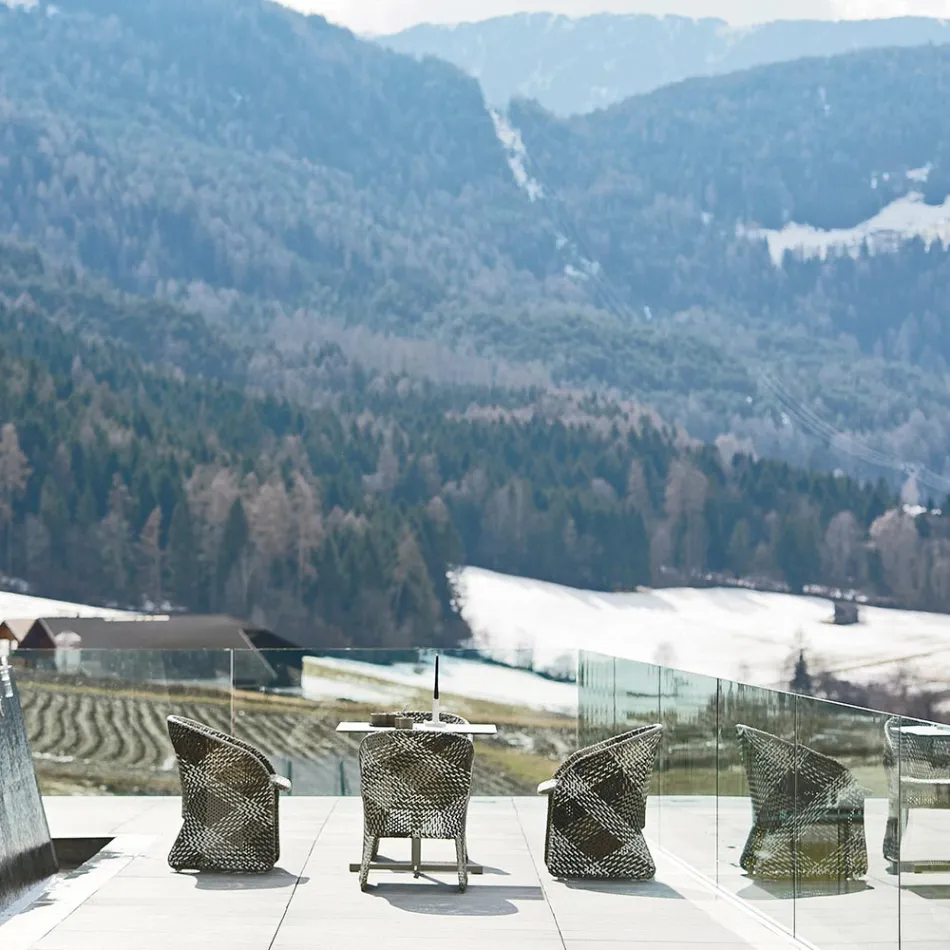 Havestol i farvet, flettet syntetisk fiber - Maat af Varaschin Viadurini